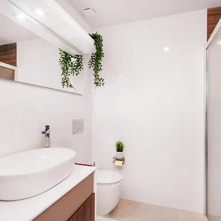 Apartment Amani 330 *